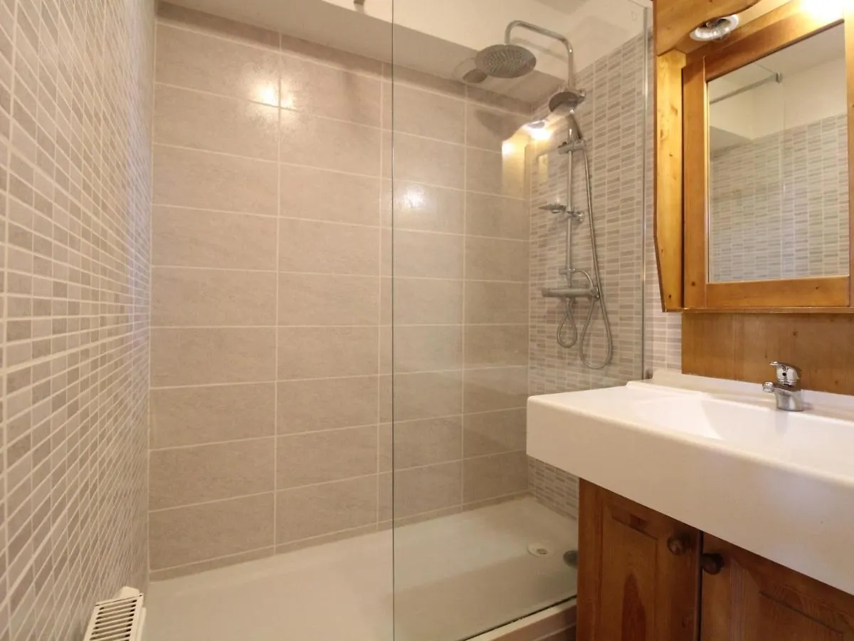 Appartement Duplex 10-12 Pers. A 20M Des Pistes Avec Sauna, Wifi Et Proche Commerces - Fr-1-508-75 Lanslevillard